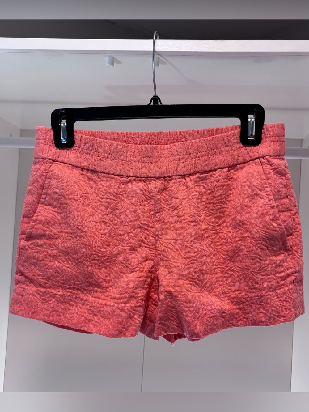 J. Crew 100% Cotton Embossed Floral Pink Coral shorts w/ Pockets Women's Size 0